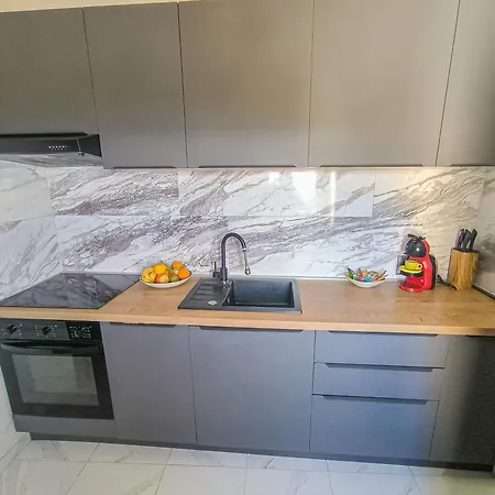 Deluxe Ren Apartman *